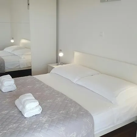 Mia Milna (Hvar)