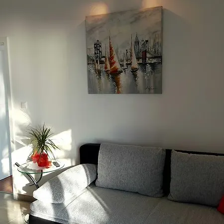 Mia Apartman *